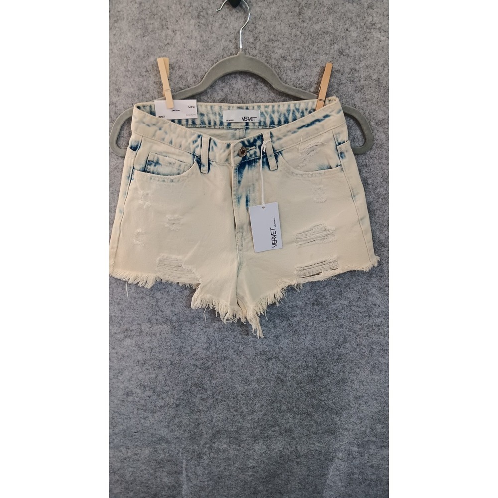 Vervet NWT Denim Mom Shorts Women's Sz S Light Wash Distressed Mid Rise 28x3